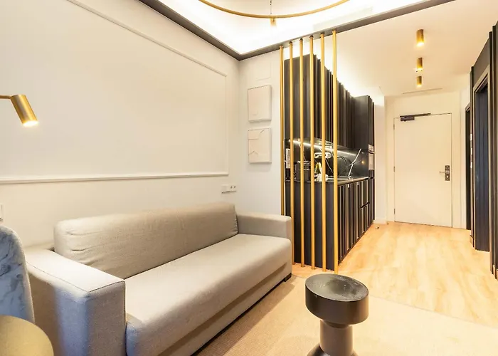 Limehome Zubieta Kalea 公寓 *